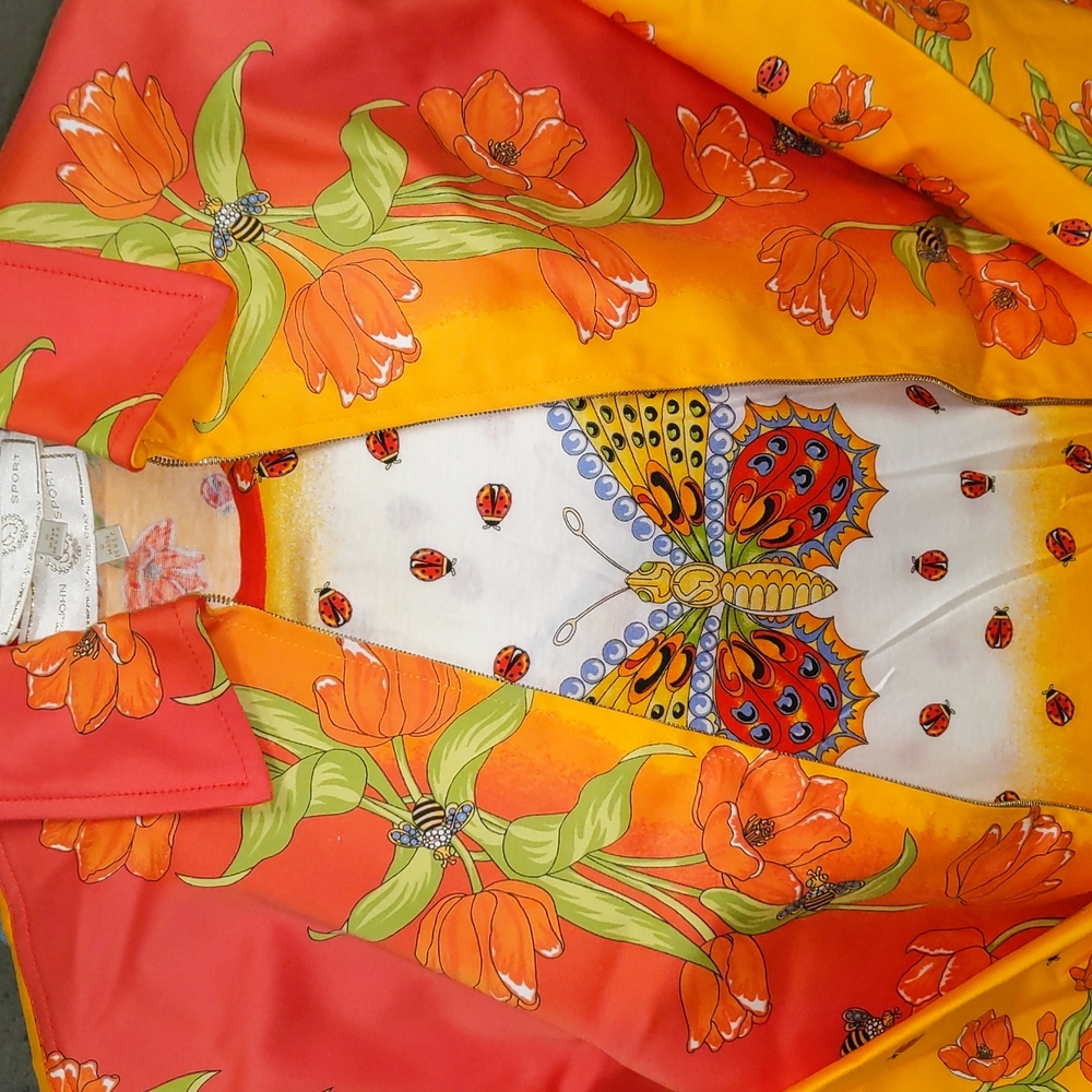 ST.JOHN SPORT BEAUTIFUL BUTTERFLY AND LADY BUG SHIRT AND JACKET SET